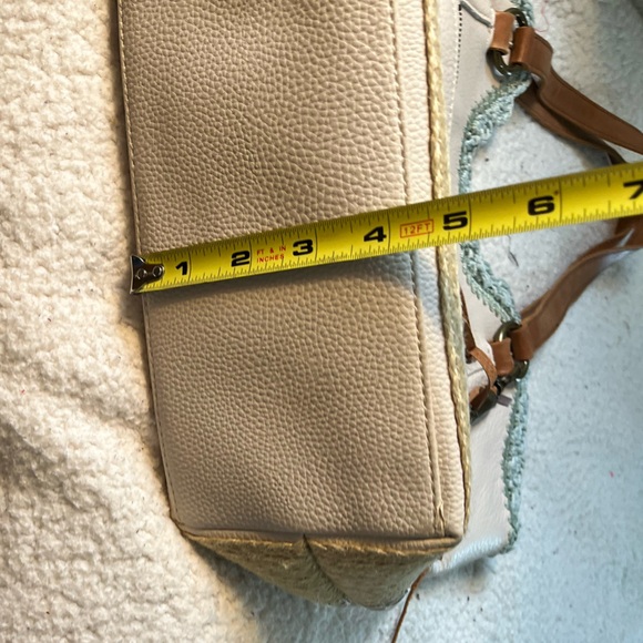 The Sak Vintage Cream and Tan Tote with Brown Handles and Tassels - Picture 11 of 16